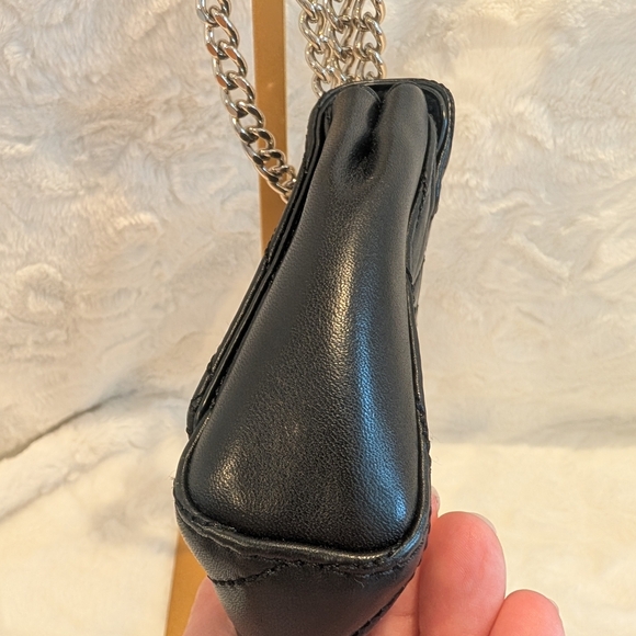 Kate Spade Black Quilted Shoulder Crossbody Bag EUC Adjustable chain Strap - Picture 7 of 10